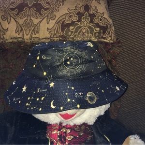 bucket hat astrology w moon